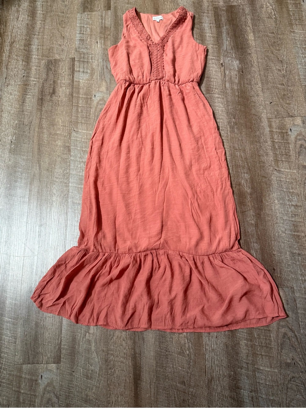 Luxology Coral Sleeveless V-Neck Maxi Dress - Picture 5 of 5